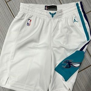 LIGHTLY WORN NBA Charlotte Hornets shorts size L